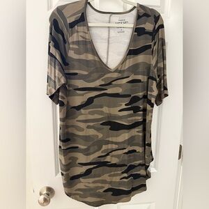 Camo Print V-Neck T-Shirt